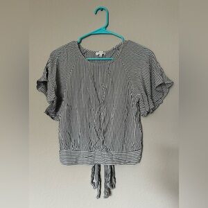 Tansy Striped Gray and White Women's Top Size Small